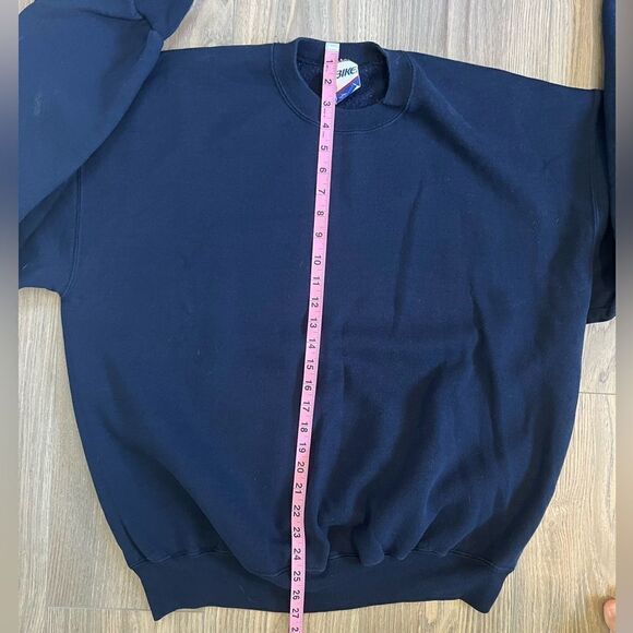 5/$25 Men’s Vintage Navy Blue Sweats - Picture 7 of 11